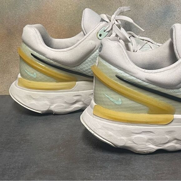 Nike React Miler 3 Light Bone / Mint Foam Men\'s Running Shoes Size 10 main image 12
